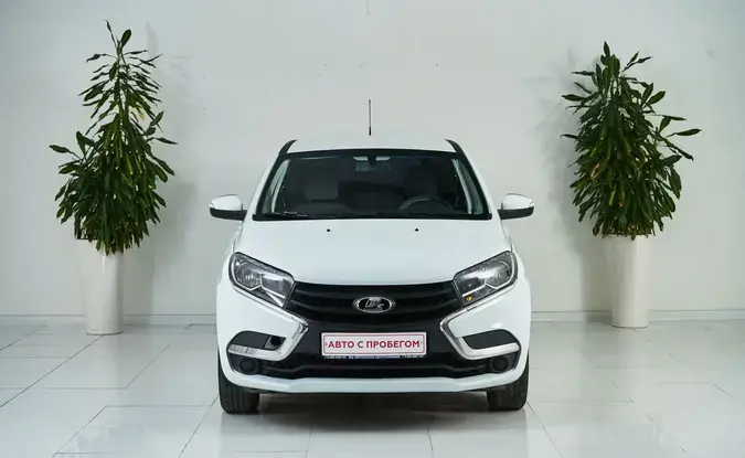 Lada XRAY